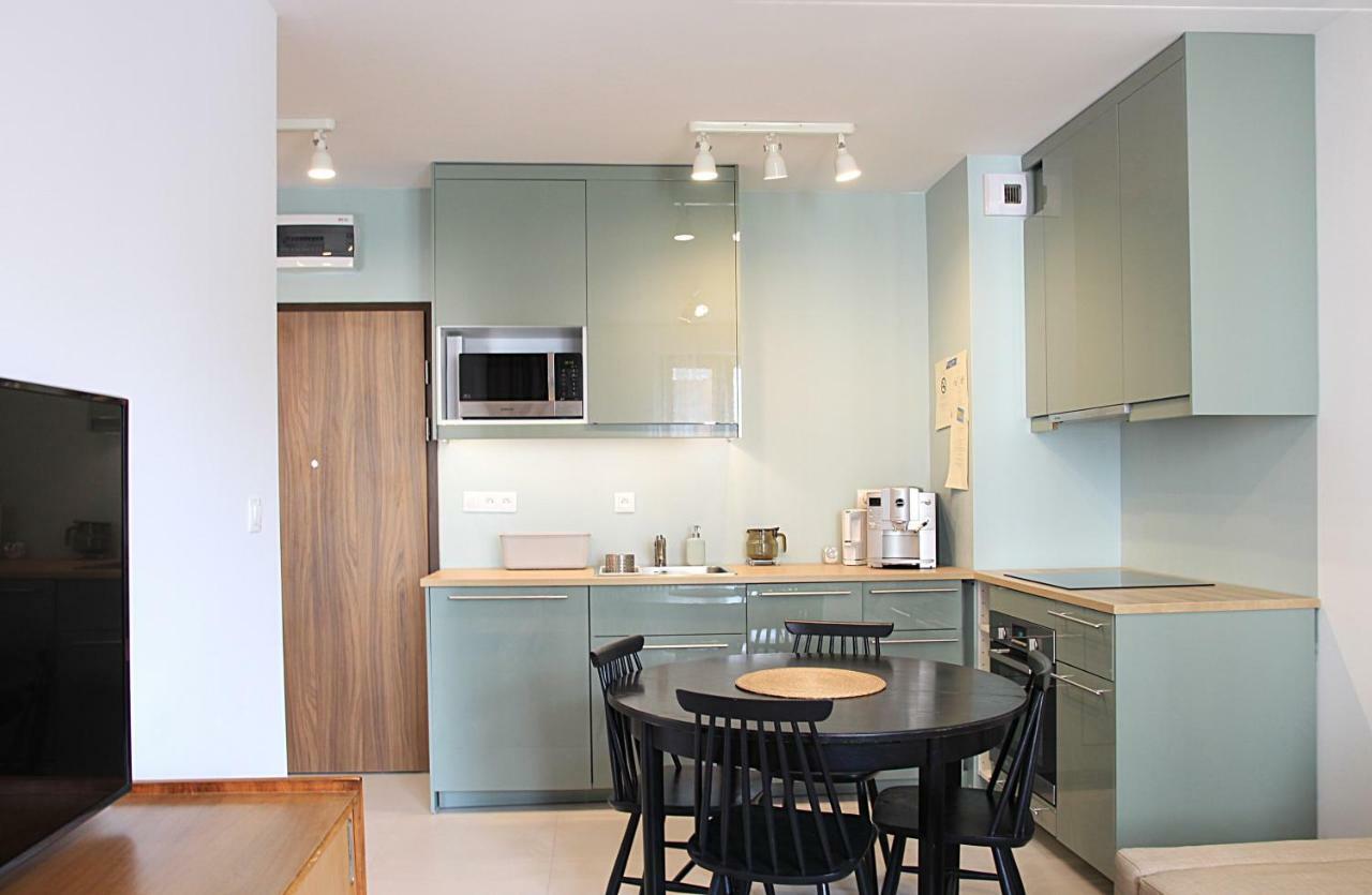 Shoq Studio Nice Apartment With Private Parking Krakow Luaran gambar